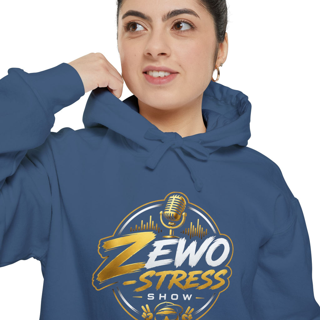 Z-Stress Hoodie — Relaxed Graphic Pullover with Gold Zen Design